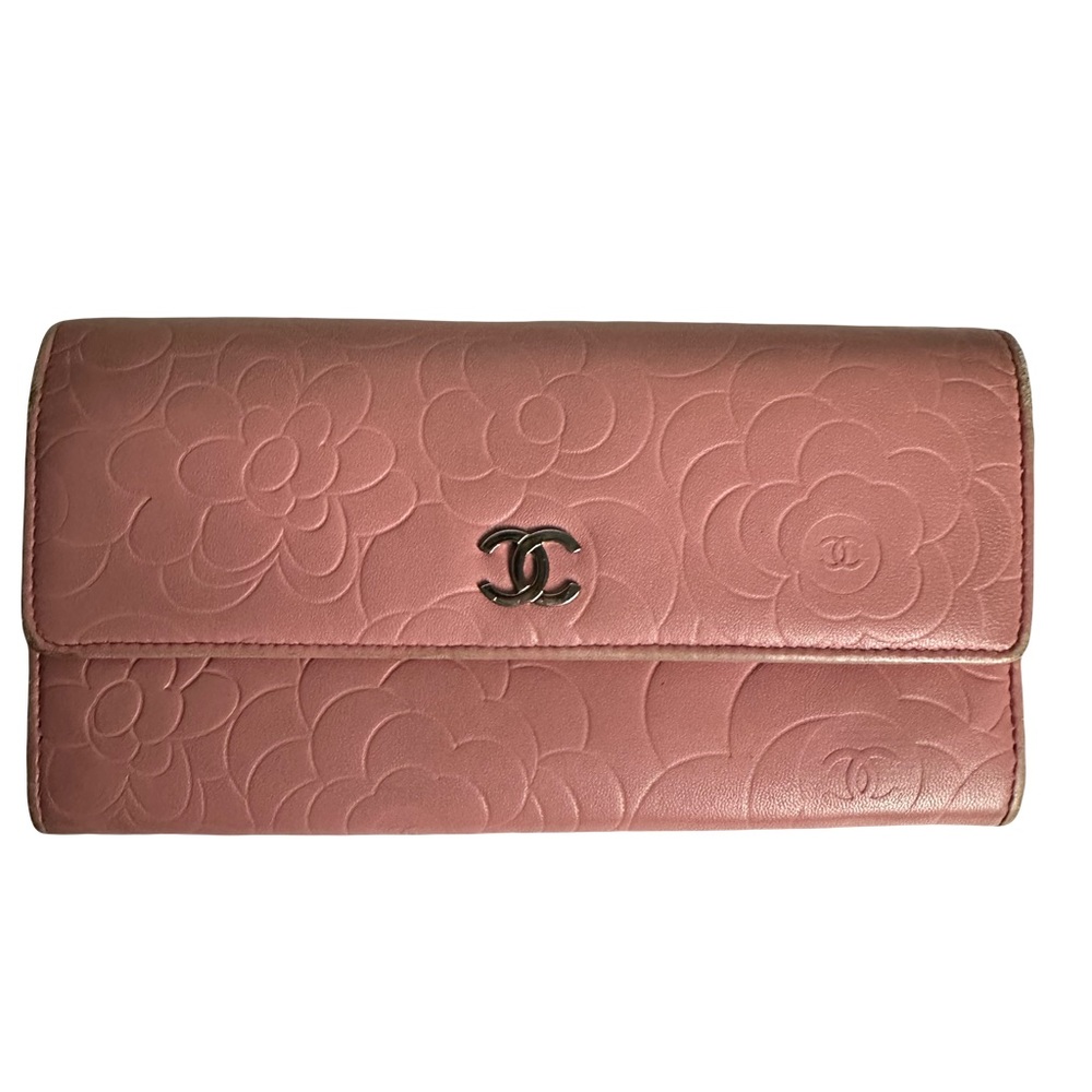 CHANEL Pink Floral Embossed Wallet - Picture 8 of 10